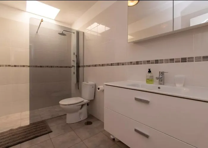 Appartement 3 Bedroom Penthouse *