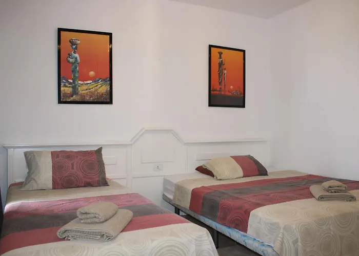 3 Bedroom Penthouse Апартаменти