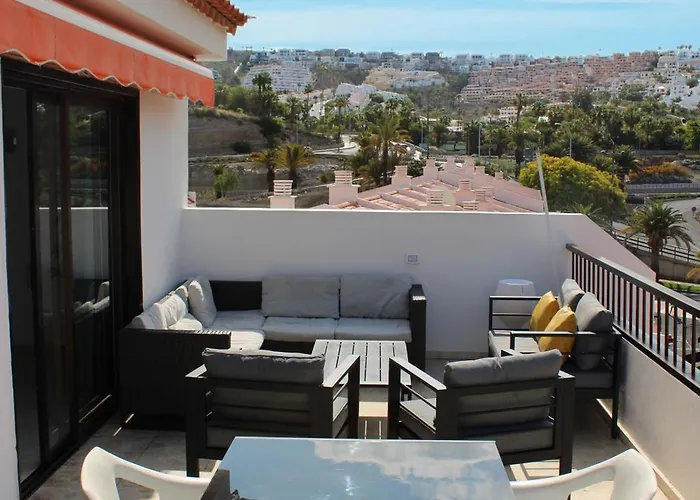 3 Bedroom Penthouse Appartement *