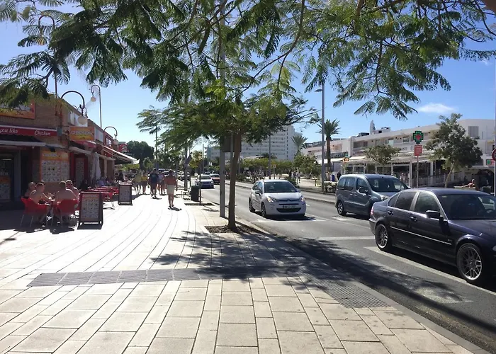 3 Bedroom Penthouse Адехе